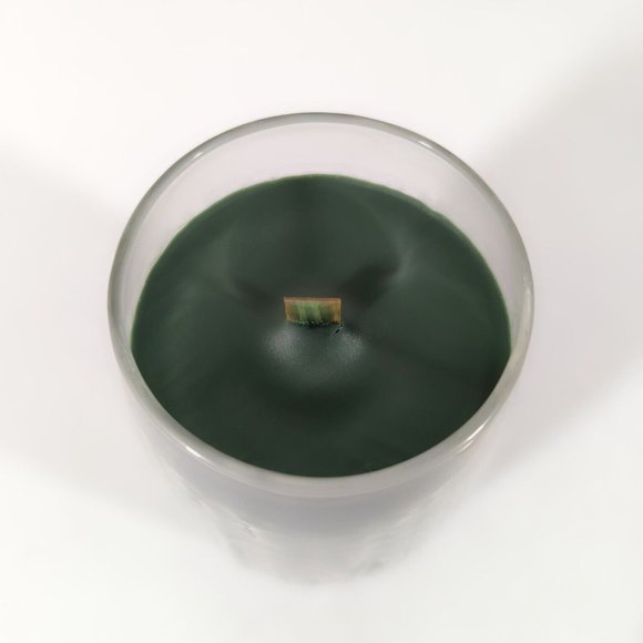 Yankee Candle Pure Radiance Pine Cone Crackling Wick Large 22 Oz. Jar Candle - Picture 3 of 4